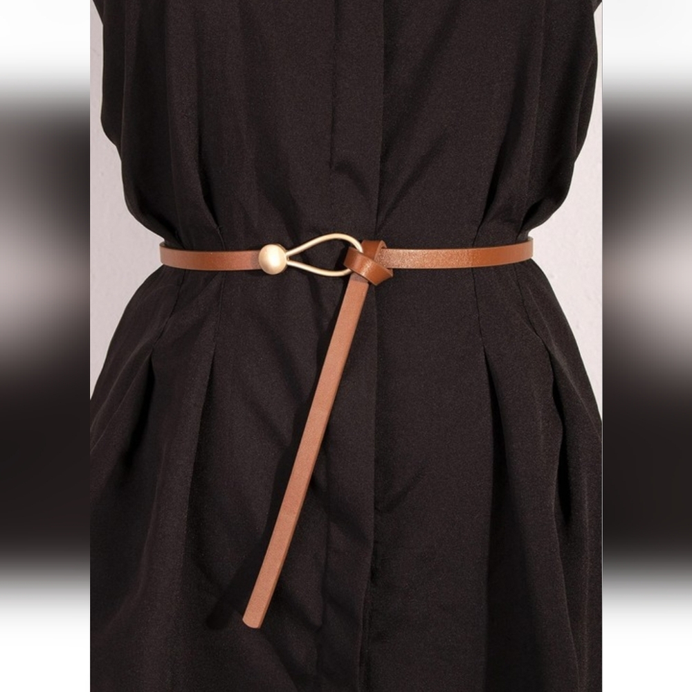 Elegant Brown Belt with Gold Accent